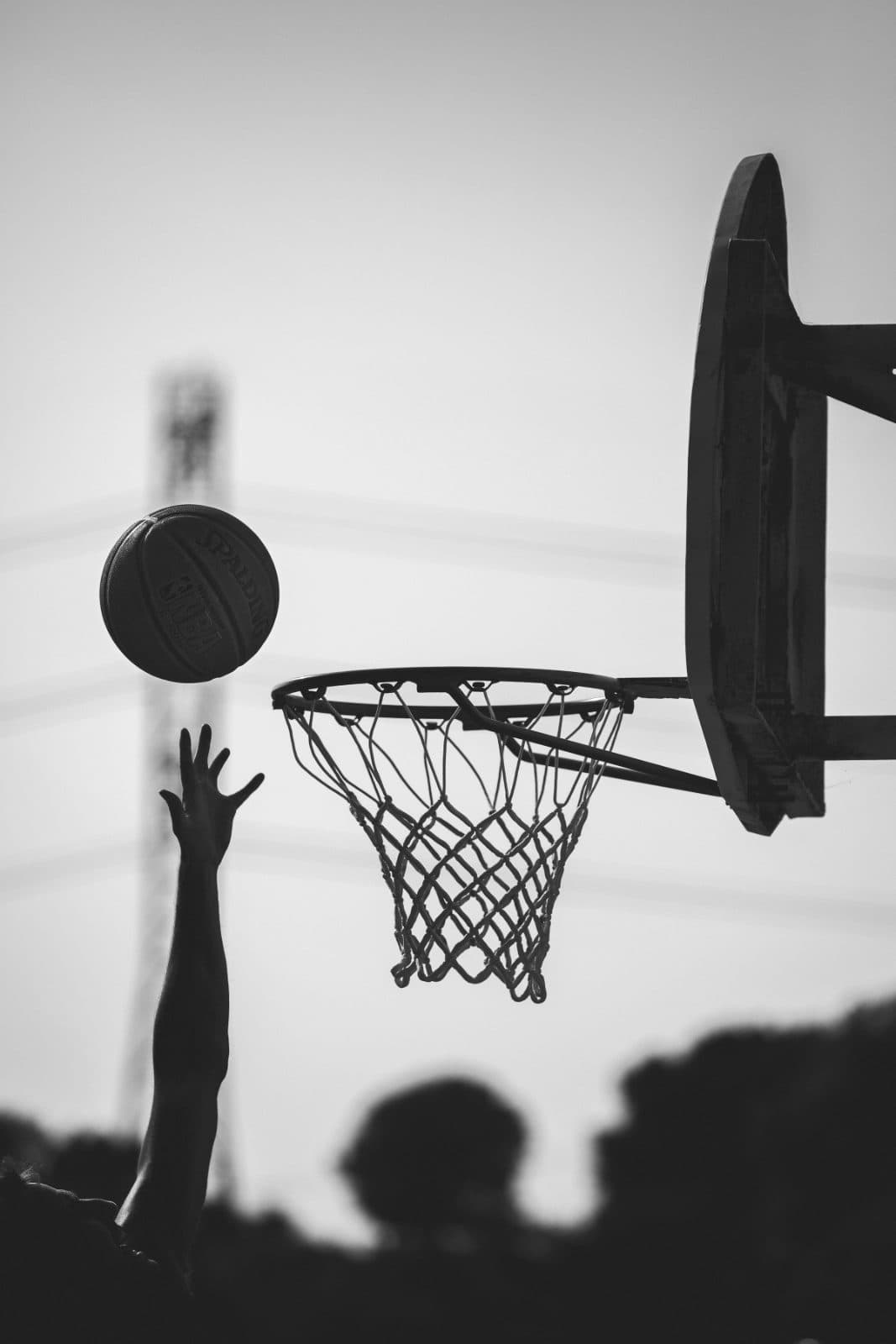 Ball dropping through the net